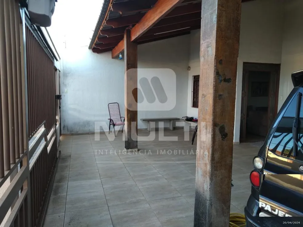 Casa, 3 quartos, 216 m² - Foto 2