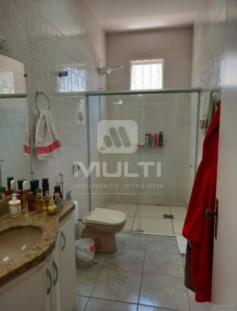 Casa, 3 quartos, 196 m² - Foto 3