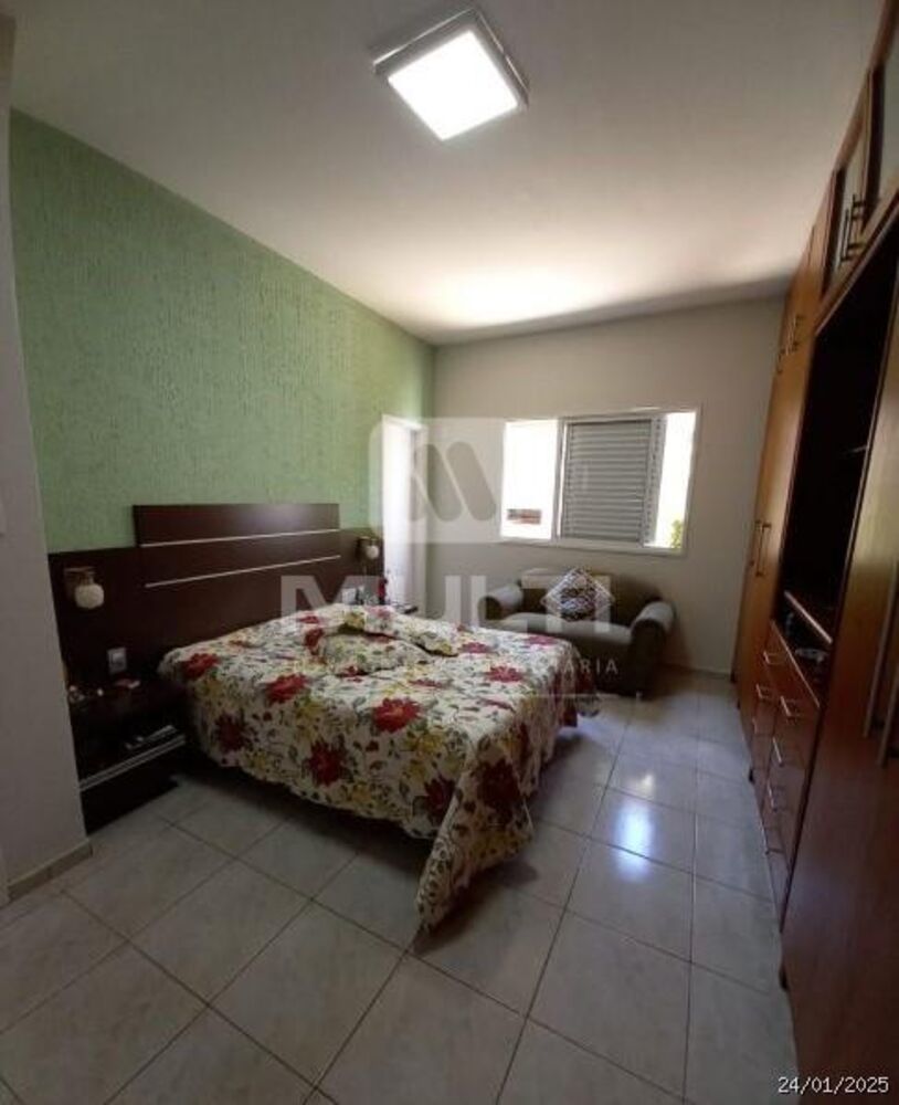 Casa, 3 quartos, 196 m² - Foto 8