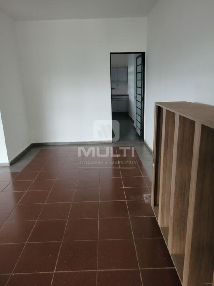 Casa à venda com 4 quartos, 206m² - Foto 5