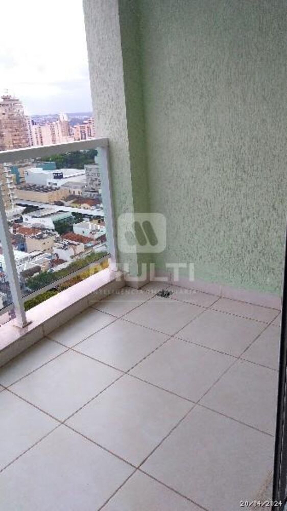 Apartamento à venda com 1 quarto, 48m² - Foto 2