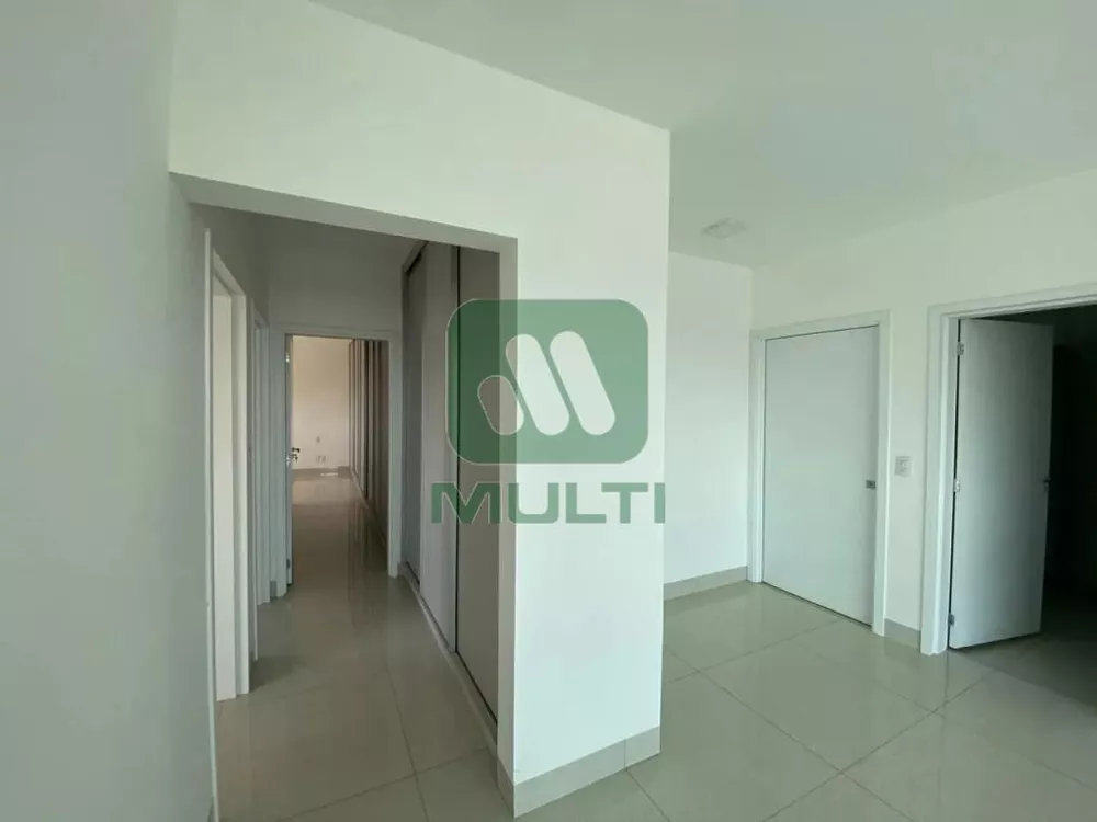 Apartamento à venda com 3 quartos, 143m² - Foto 5