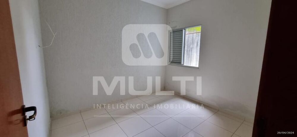 Casa, 3 quartos, 216 m² - Foto 4