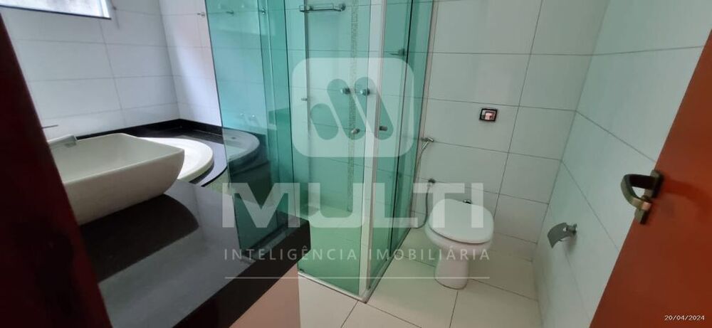 Casa, 3 quartos, 216 m² - Foto 3