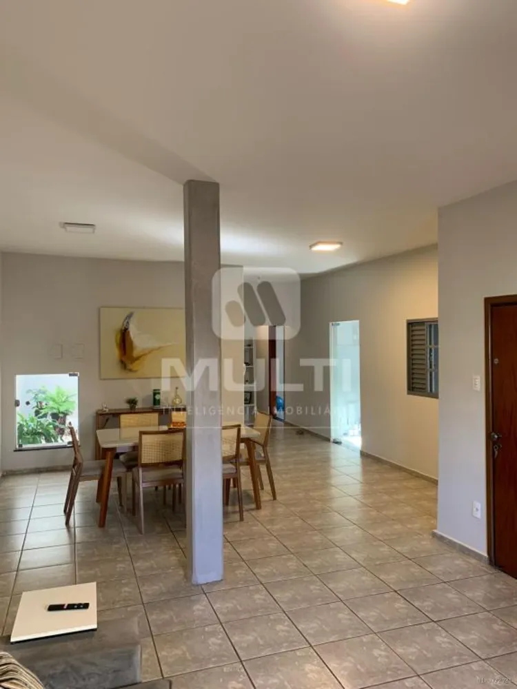 Casa, 3 quartos, 166 m² - Foto 3