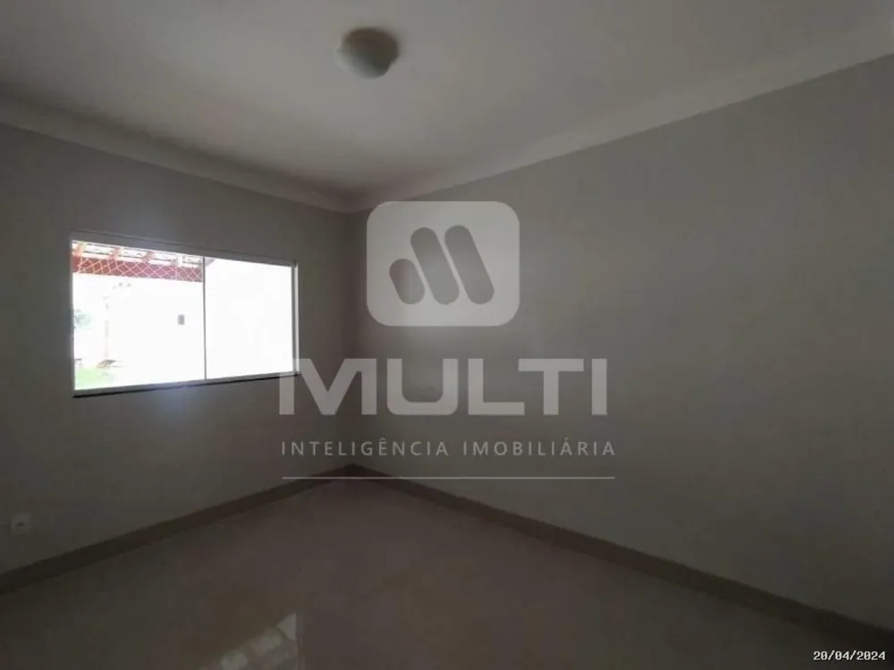Casa, 3 quartos, 200 m² - Foto 3