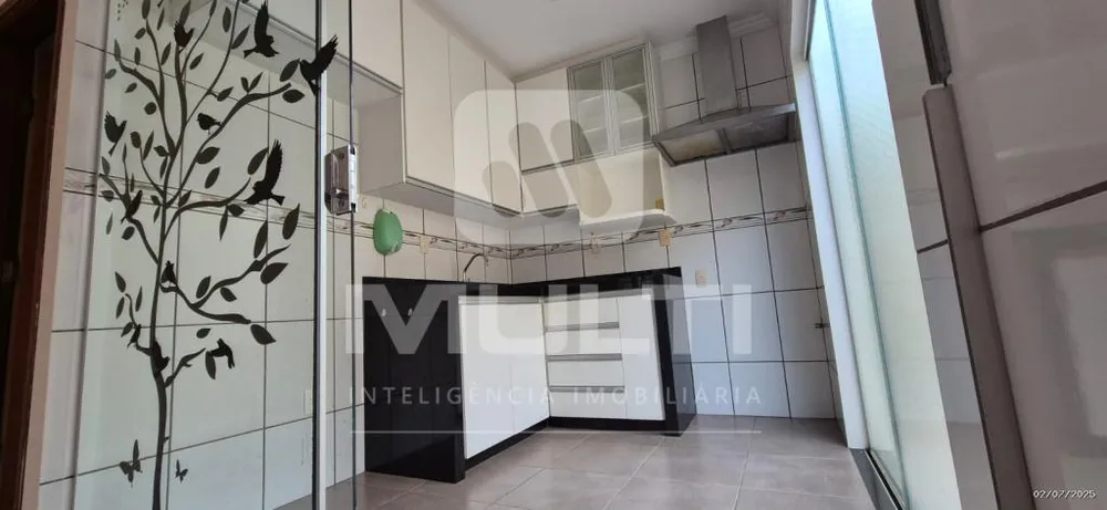 Casa, 3 quartos, 144 m² - Foto 3