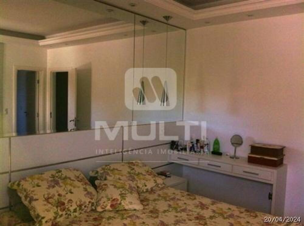 Casa, 4 quartos, 620 m² - Foto 23