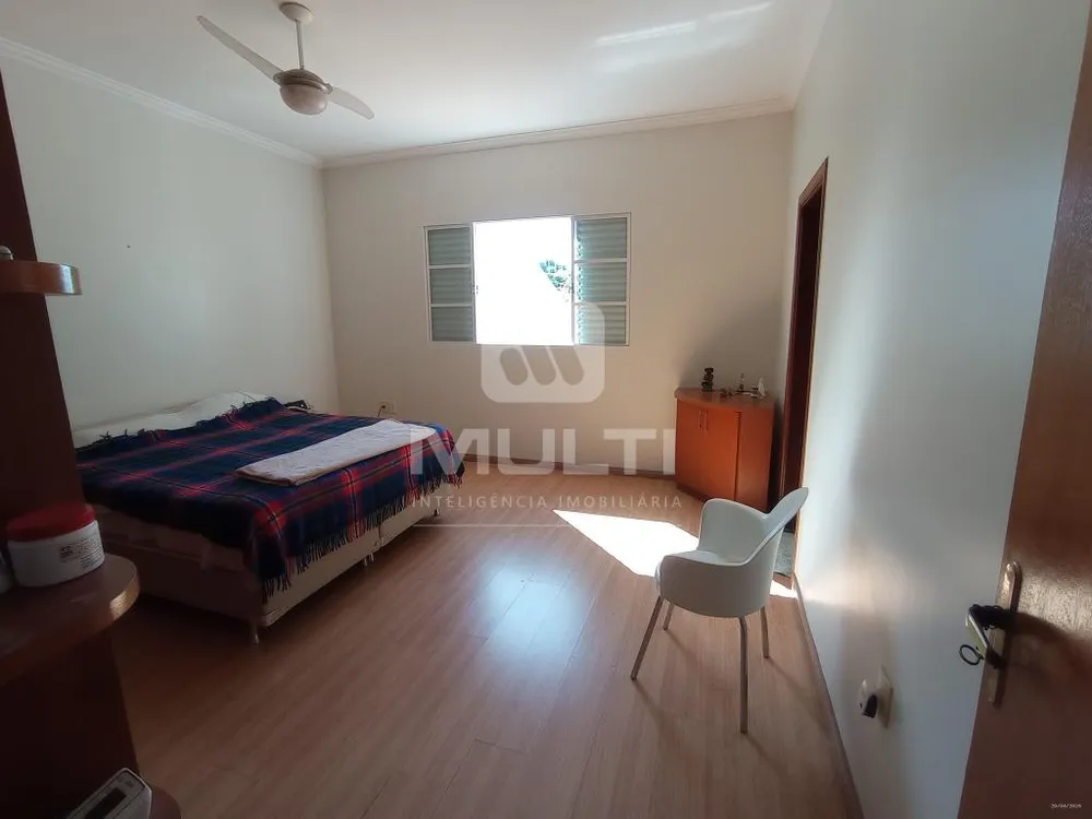 Casa, 4 quartos, 620 m² - Foto 4