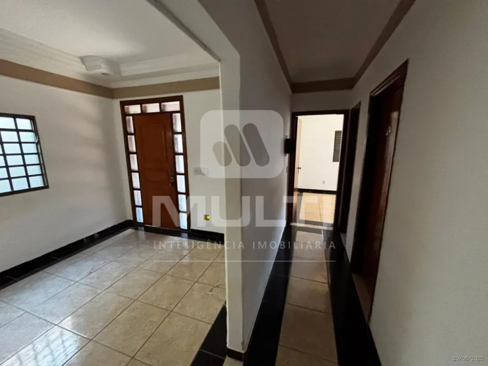 Casa, 4 quartos, 187 m² - Foto 1