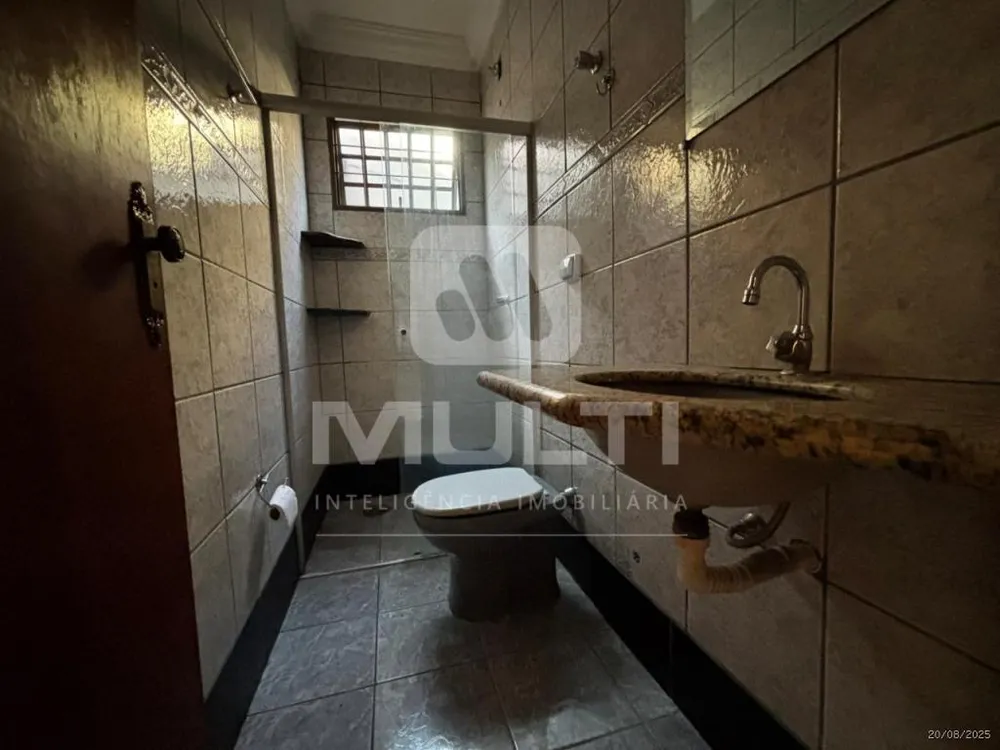 Casa, 4 quartos, 187 m² - Foto 2