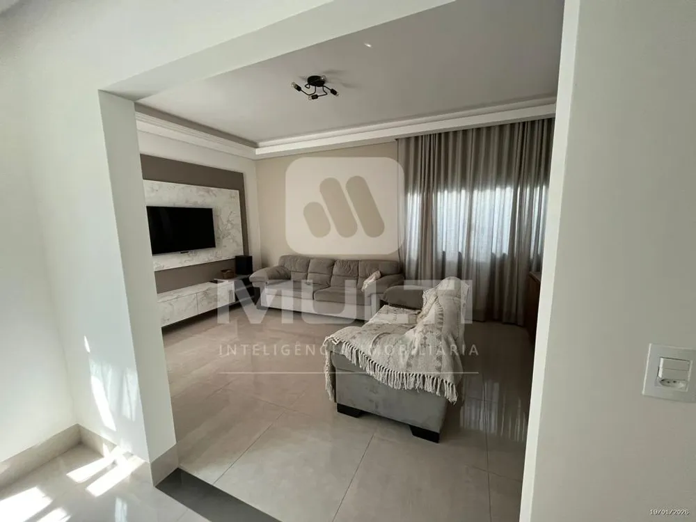 Apartamento, 3 quartos, 100 m² - Foto 1