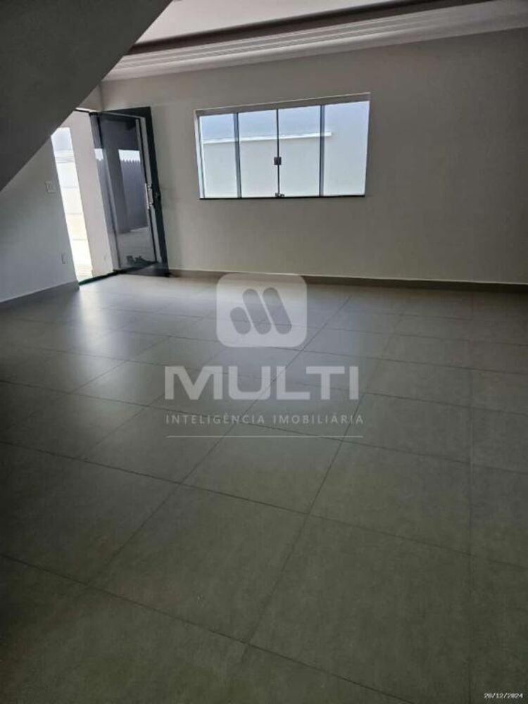 Casa, 3 quartos, 152 m² - Foto 1