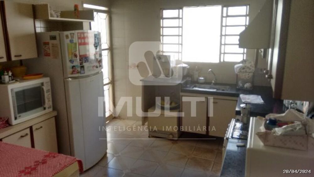 Casa, 3 quartos, 195 m² - Foto 6