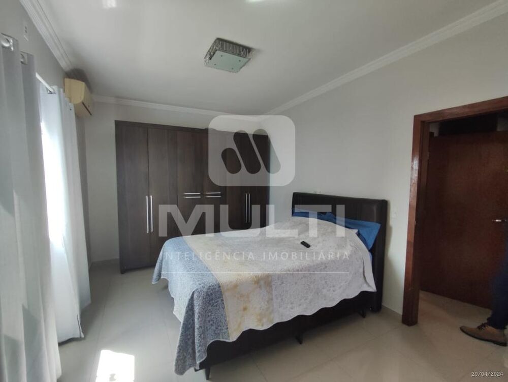 Casa, 4 quartos, 345 m² - Foto 11
