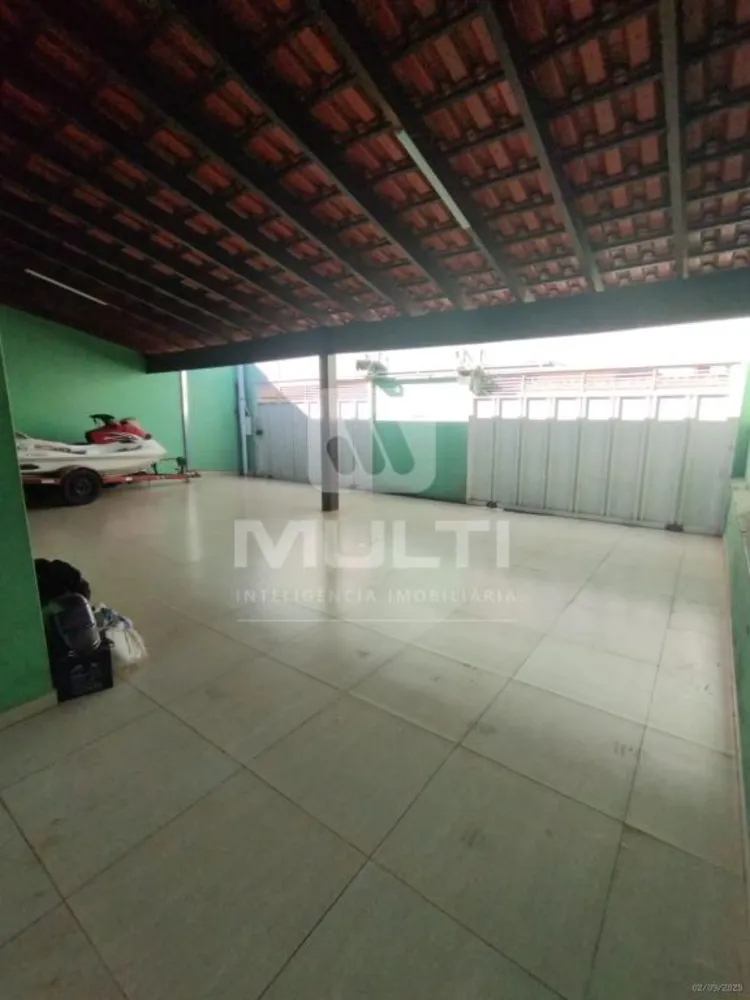 Casa, 3 quartos, 250 m² - Foto 8