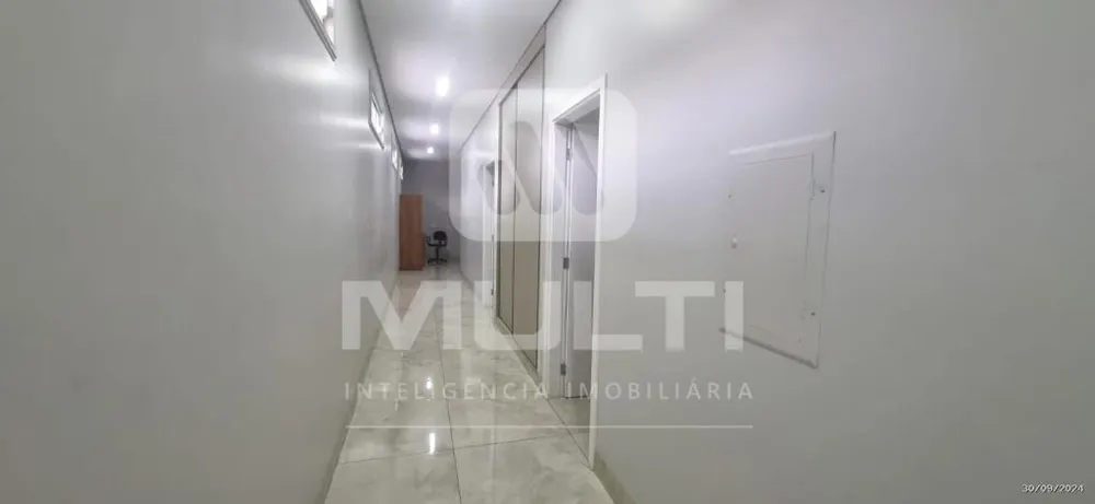 Casa, 3 quartos, 325 m² - Foto 2