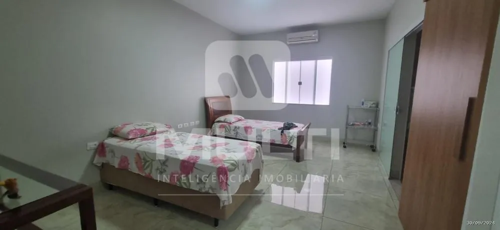 Casa, 3 quartos, 325 m² - Foto 4