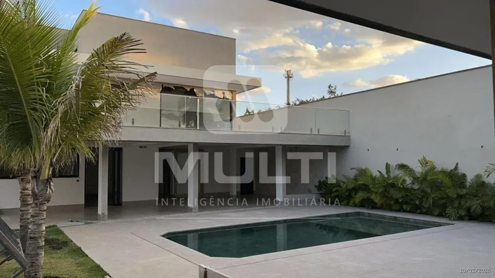 Casa, 4 quartos, 730 m² - Foto 1