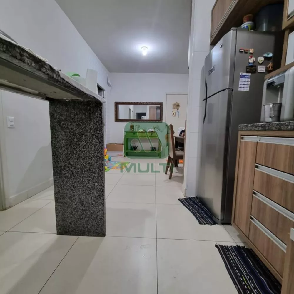 Apartamento à venda com 2 quartos, 58m² - Foto 2