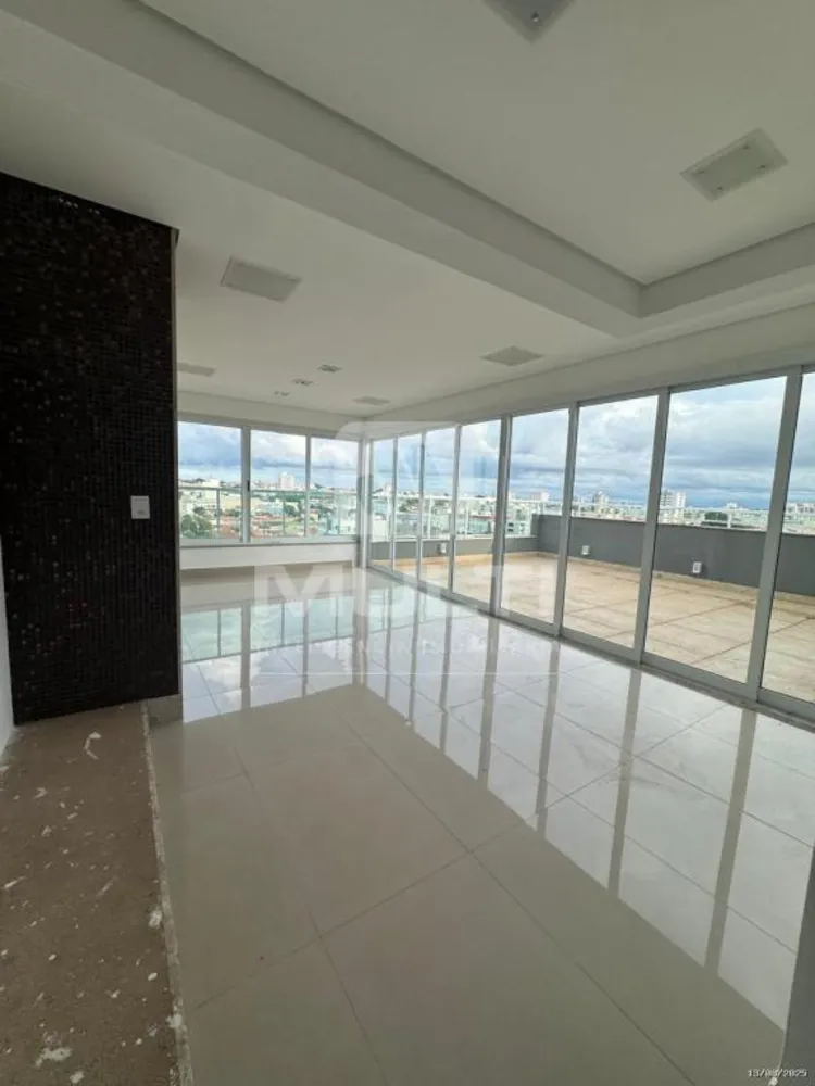 Cobertura, 3 quartos, 207 m² - Foto 9