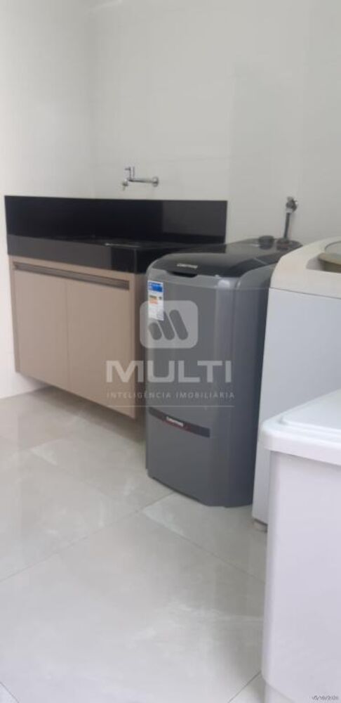 Casa à venda com 3 quartos, 300m² - Foto 19