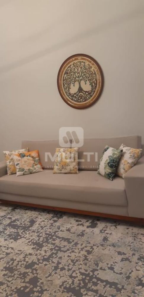 Casa à venda com 3 quartos, 300m² - Foto 3