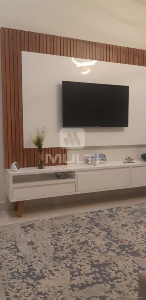 Casa à venda com 3 quartos, 300m² - Foto 9