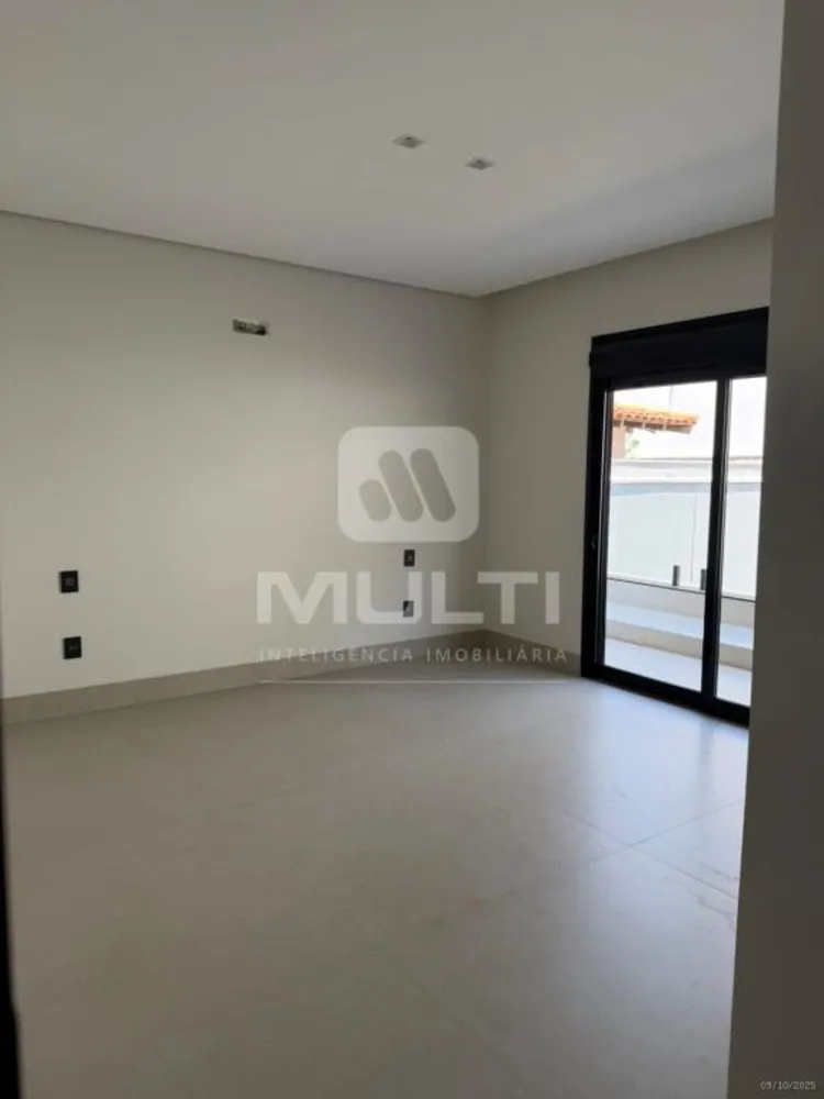 Casa, 3 quartos, 325 m² - Foto 2