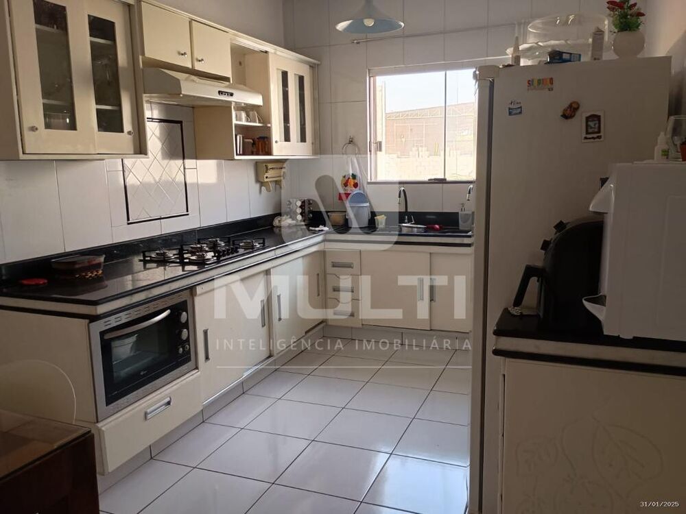 Casa, 4 quartos, 441 m² - Foto 2