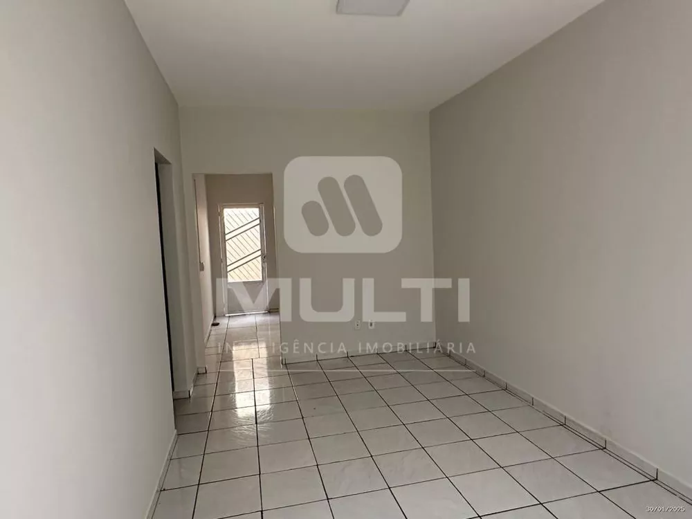 Casa, 2 quartos, 70 m² - Foto 1