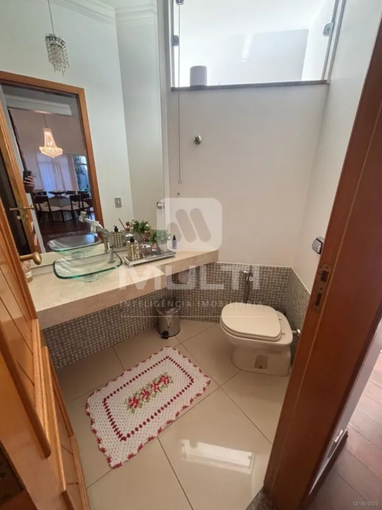 Casa, 6 quartos, 375 m² - Foto 3