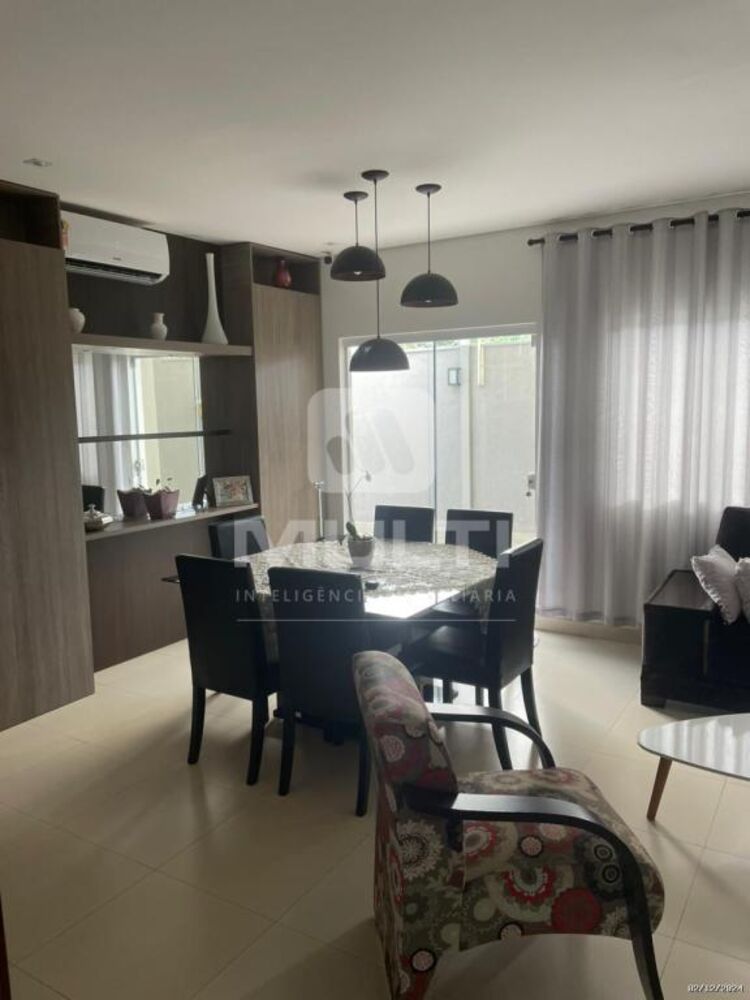 Casa, 3 quartos, 310 m² - Foto 3