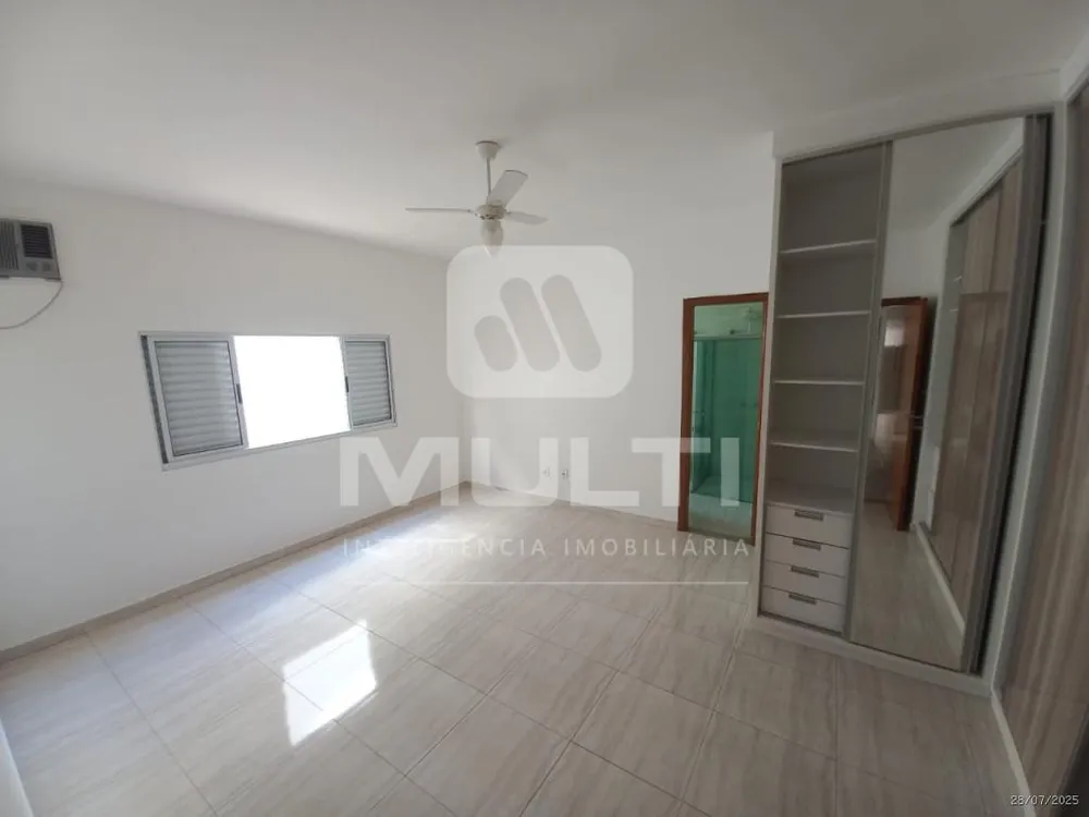 Casa, 3 quartos, 200 m² - Foto 6