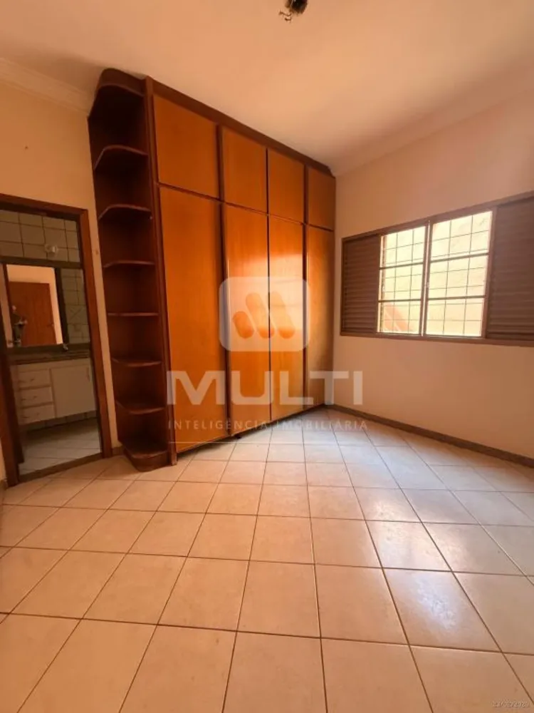 Casa, 3 quartos, 200 m² - Foto 2
