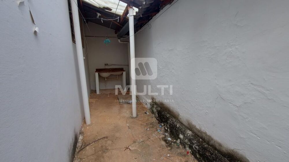 Casa à venda com 2 quartos, 130m² - Foto 6
