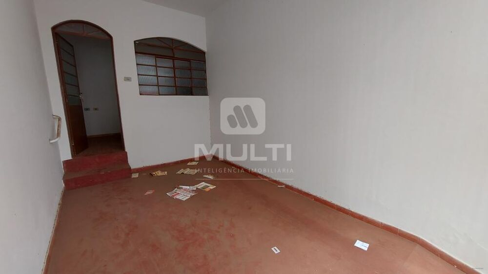 Casa à venda com 2 quartos, 130m² - Foto 9