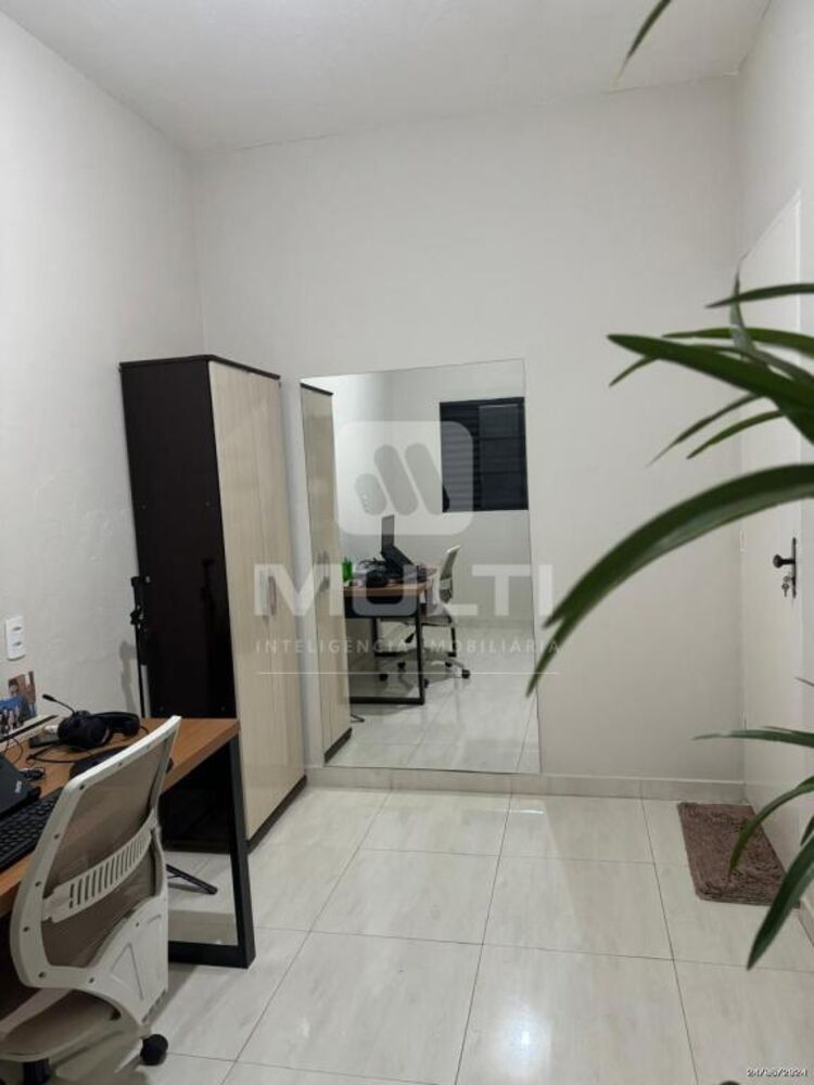 Casa à venda com 4 quartos, 202m² - Foto 9