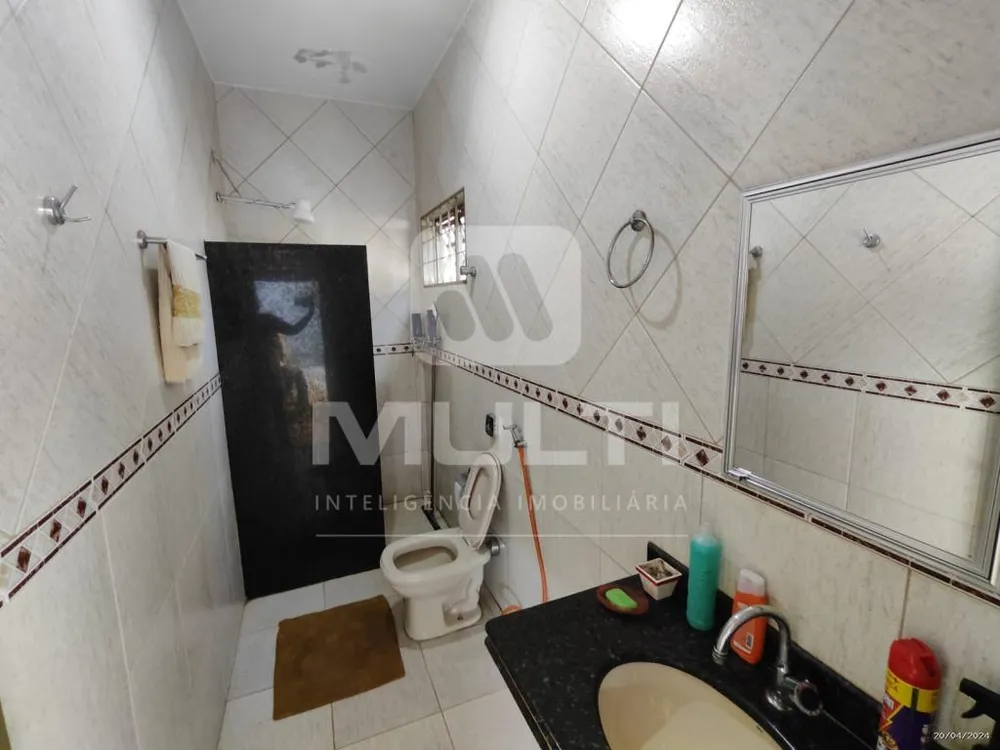 Casa, 5 quartos, 234 m² - Foto 2