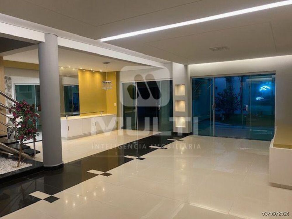 Casa, 4 quartos, 416 m² - Foto 1