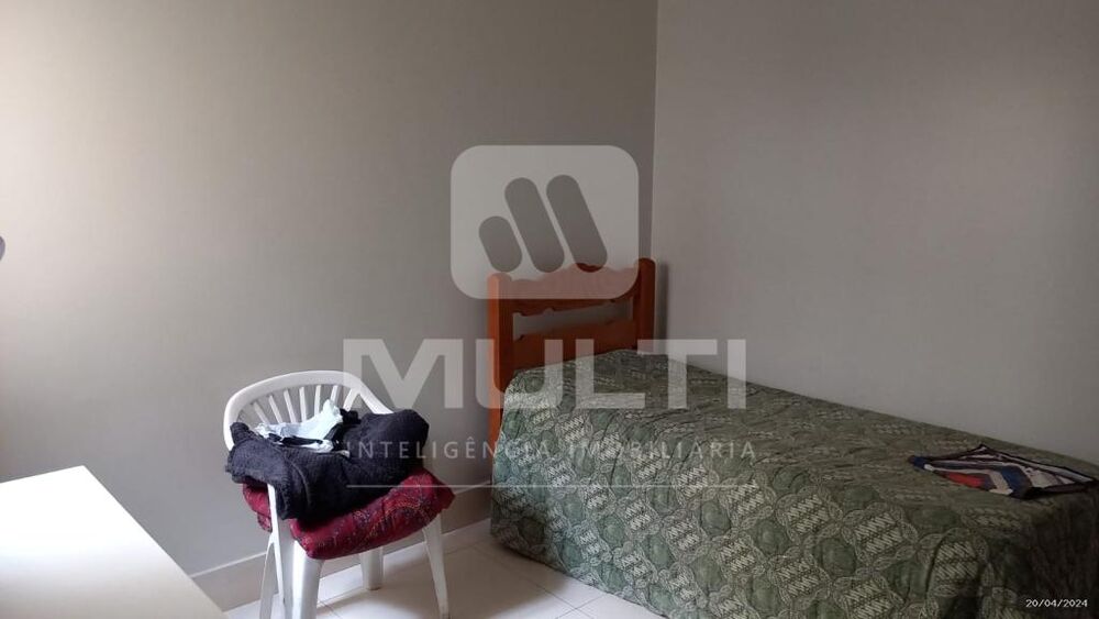 Casa à venda com 2 quartos, 300m² - Foto 14