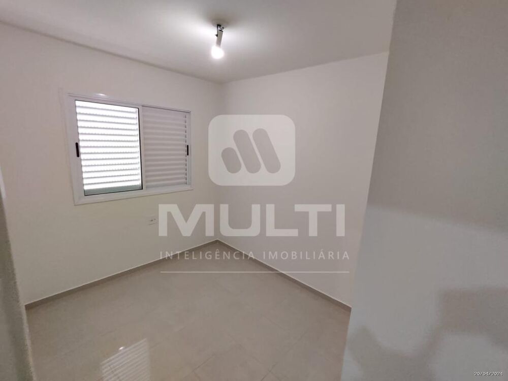 Apartamento à venda com 2 quartos, 69m² - Foto 4