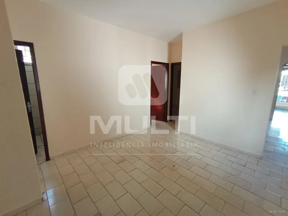 Casa, 4 quartos, 207 m² - Foto 1