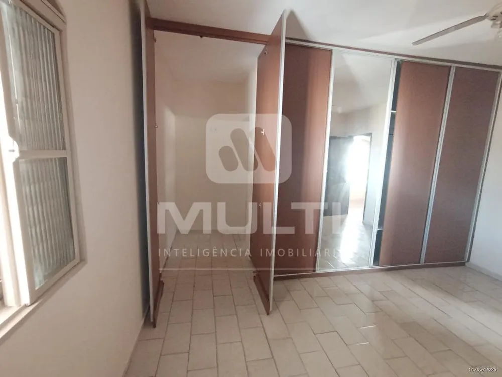 Casa, 4 quartos, 207 m² - Foto 4