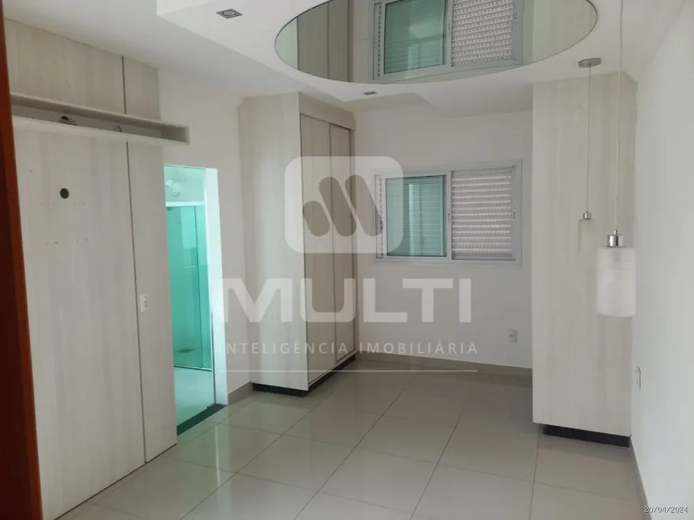 Casa, 5 quartos, 250 m² - Foto 3