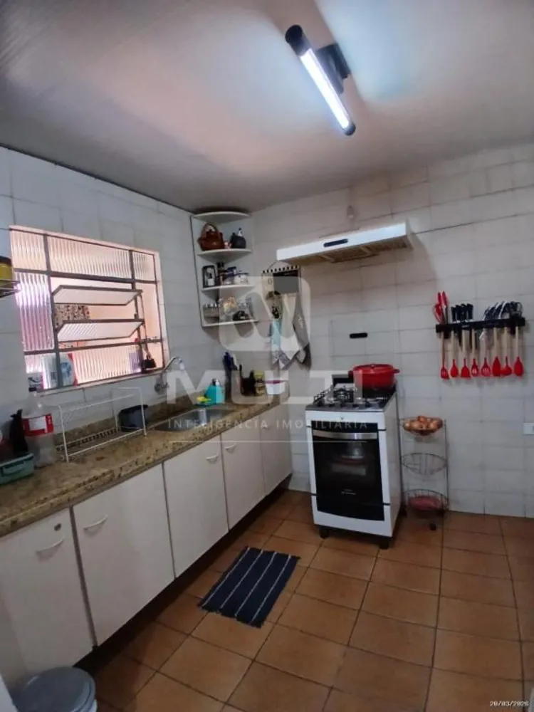 Casa, 3 quartos, 215 m² - Foto 4