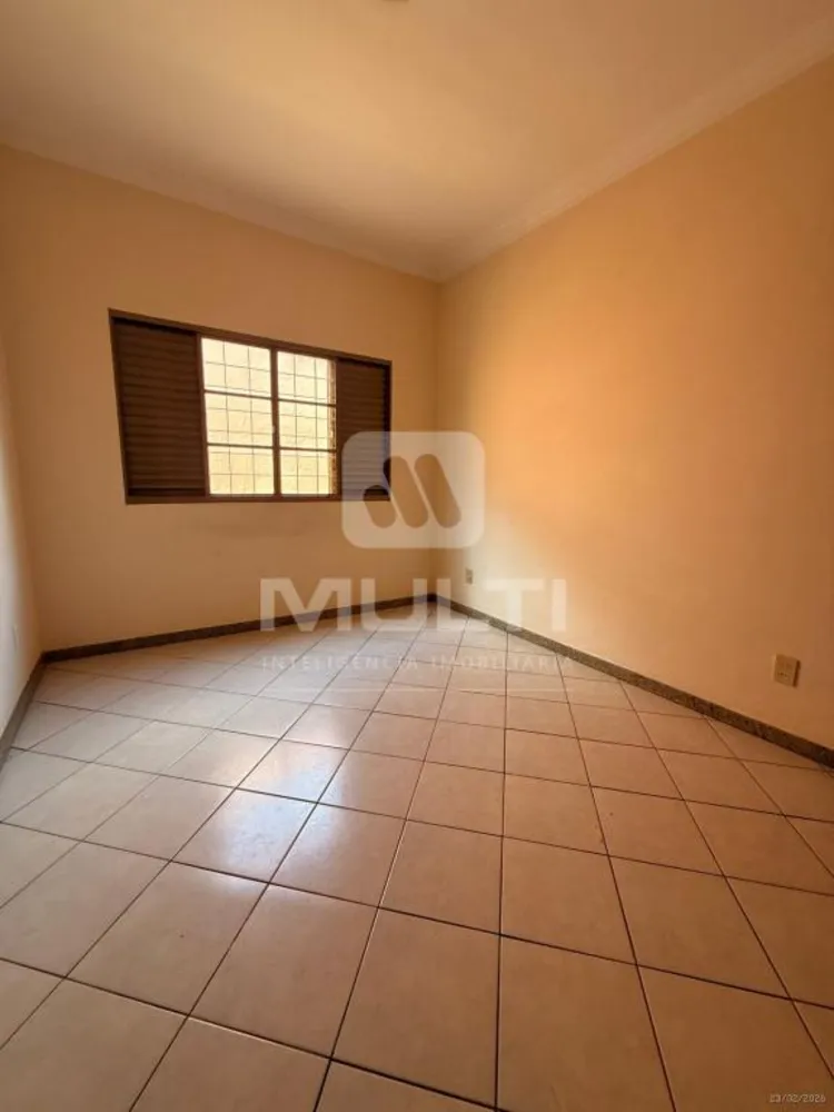 Casa, 4 quartos, 250 m² - Foto 5