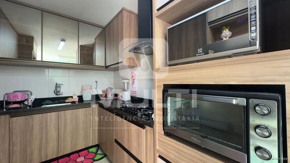 Casa, 3 quartos, 222 m² - Foto 2