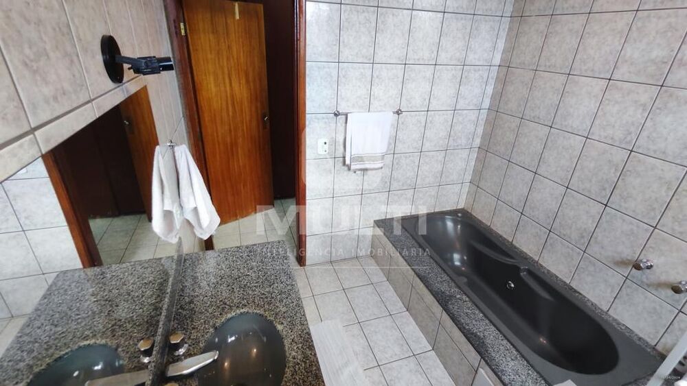 Casa, 4 quartos, 300 m² - Foto 21