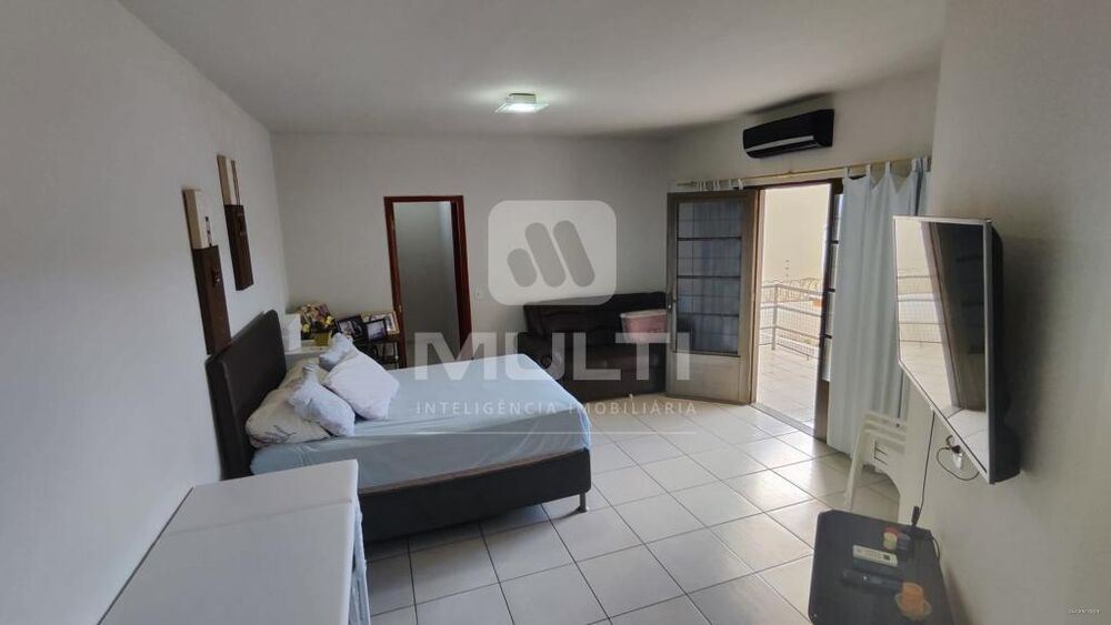 Casa, 4 quartos, 300 m² - Foto 20